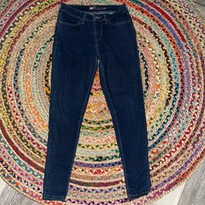 Levi legging dark wash legging jean gently used